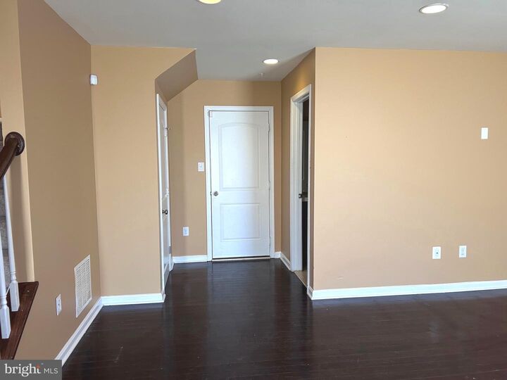 Property Photo: 9623 Smithview Place MD 20706