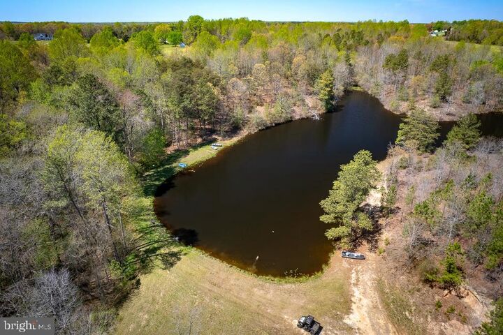 Property Photo:  18262 Seals Road  VA 22427 