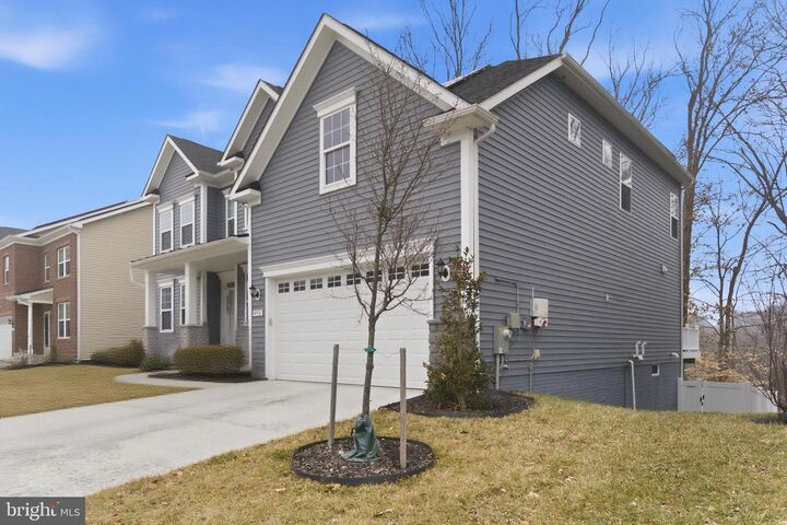 Property Photo:  10910 Meridian Hill Way  MD 20772 