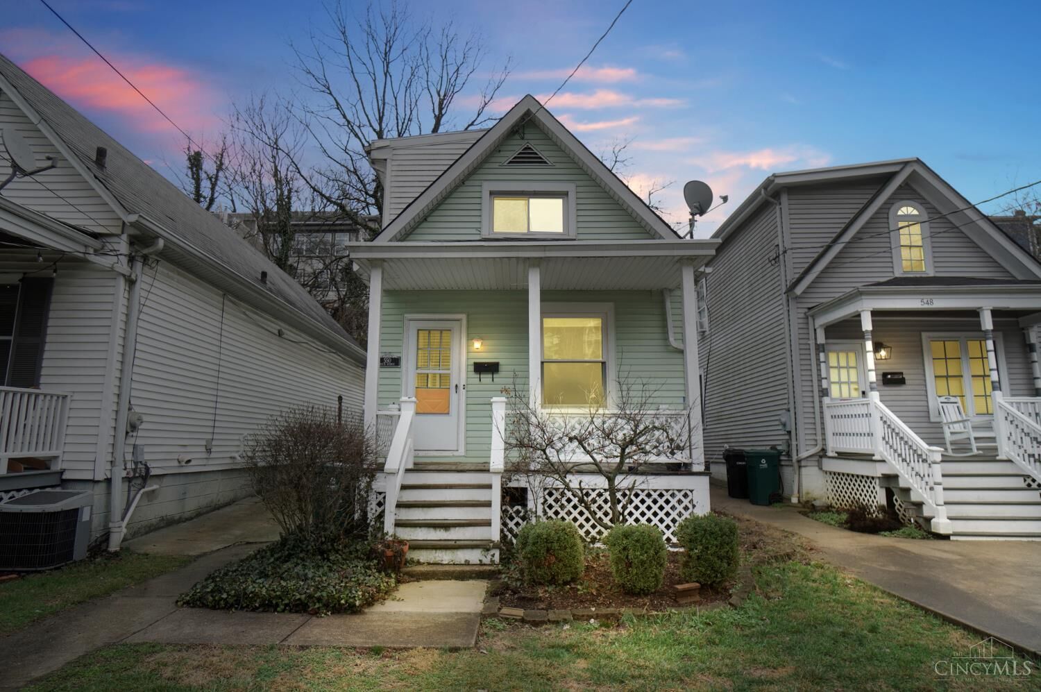 Property Photo:  550 Delta Avenue  OH 45226 