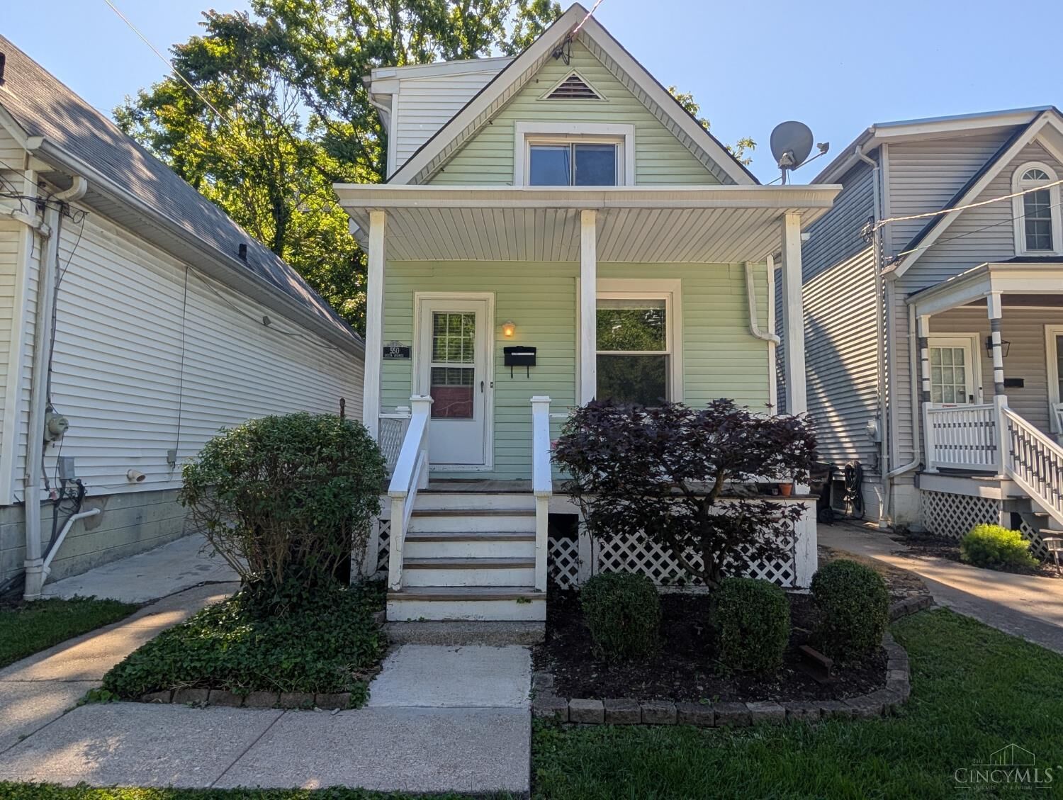 Property Photo: 550 Delta Avenue OH 45226