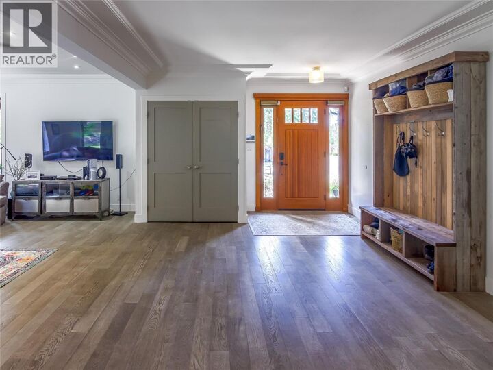 Property Photo: 3948 Valleyview Road BC V2A 8V8