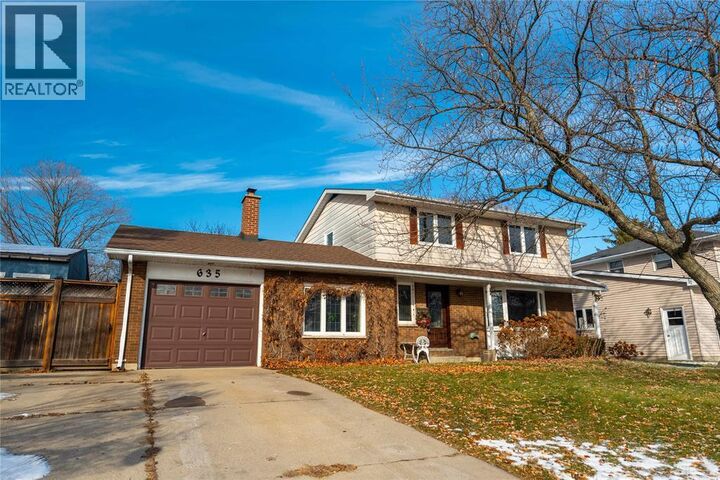 Photo de la propriété:  635 Highbury Park  ON N7V 2K1 