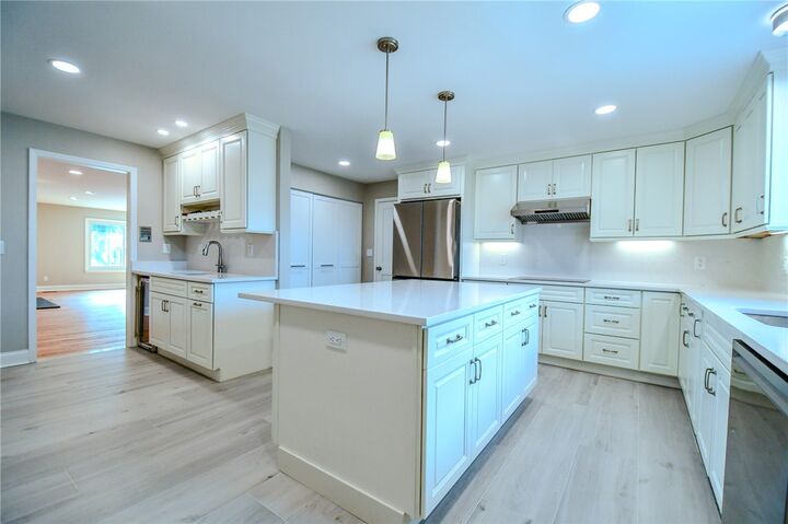 Property Photo:  121 E Schantz Avenue 3  OH 45409 