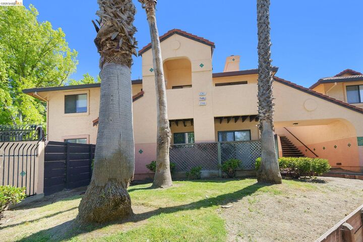 Property Photo:  2283 Renwick Ln  CA 94509 