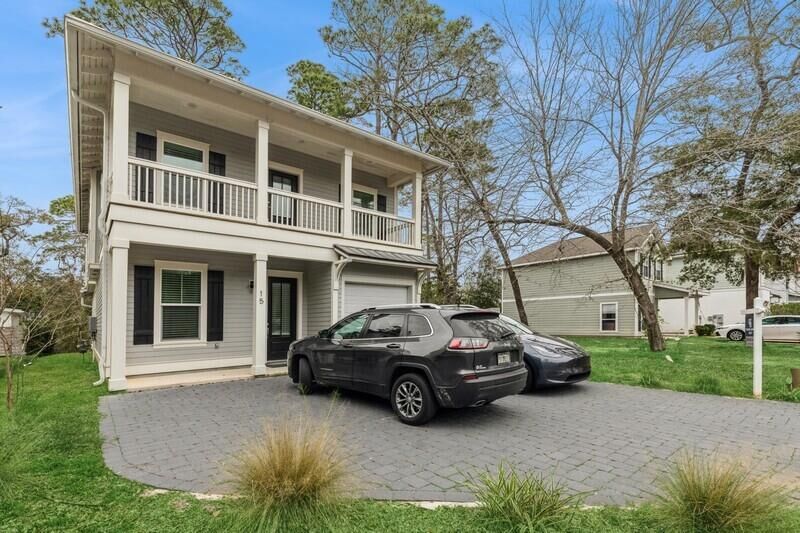 Property Photo:  15 Beacon Point Drive  FL 32459 