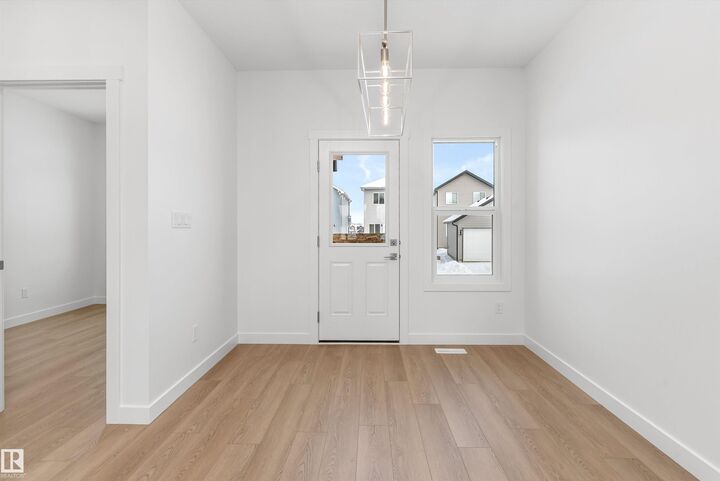 Property Photo: 1016 14 Avenue NW AB T6T 2W8