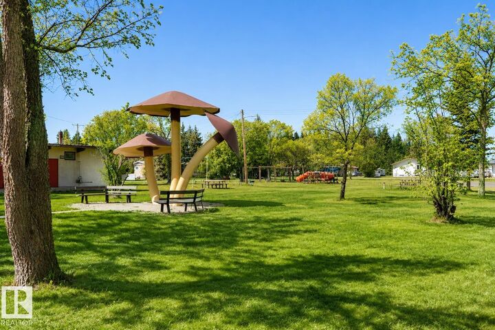 Property Photo: 4812 51 Avenue AB T0A 3L0