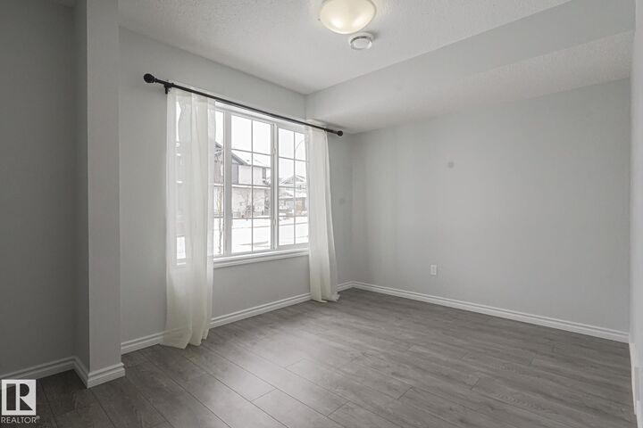 Property Photo:  20 Augustine Crescent 31  AB T8H 0Z8 