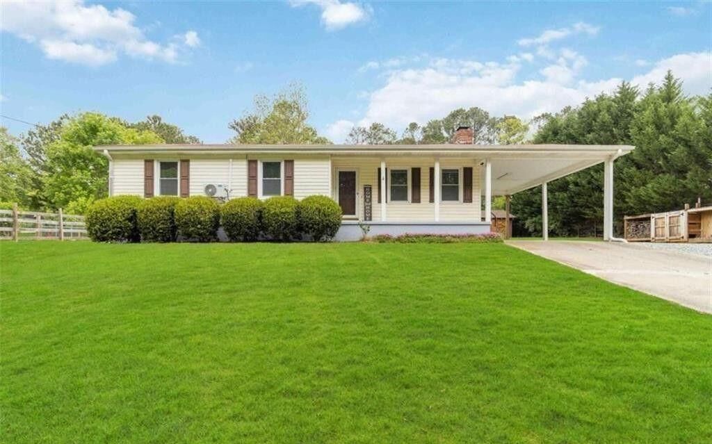 Property Photo:  3040 Land Road  GA 30004 