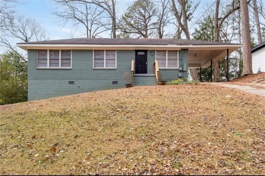 Property Photo:  2911 Gresham Road SE  GA 30316 