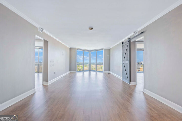 Property Photo: 2870 Pharr Court South NW 2401 GA 30305