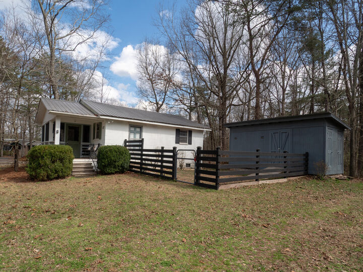 Property Photo:  127 S Cool Street  AL 35984 
