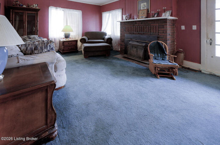 Property Photo:  12501 Lower River Rd  KY 40272 