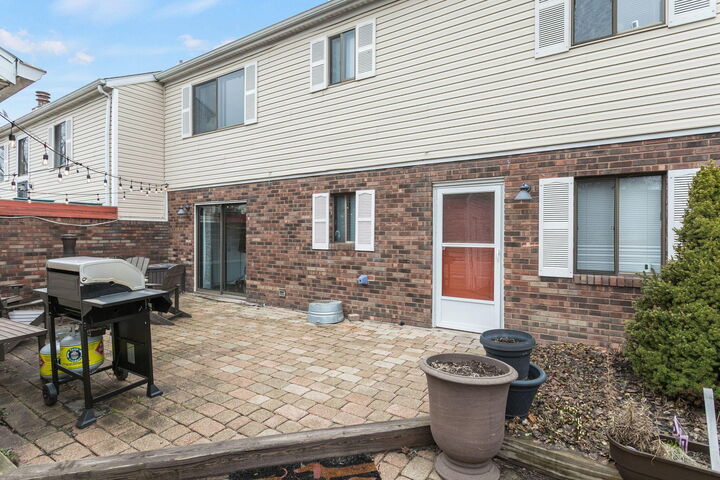 Property Photo:  2016 Laura Lane  IN 46304 