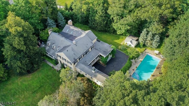 Property Photo:  1039 Rahway Rd  NJ 07060 