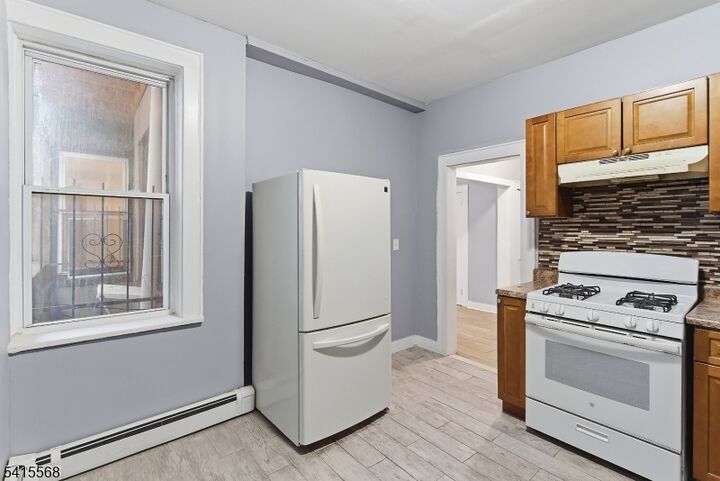 Property Photo:  514 Edgar Rd A3  NJ 07202 