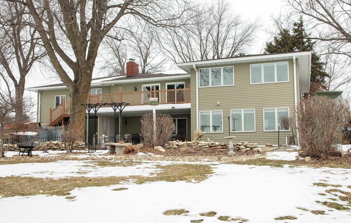 Property Photo:  203 Southridge Drive  IA 50677 