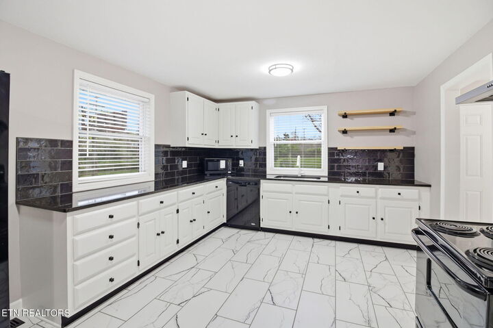 Property Photo: 4114 Central Avenue Pike TN 37912