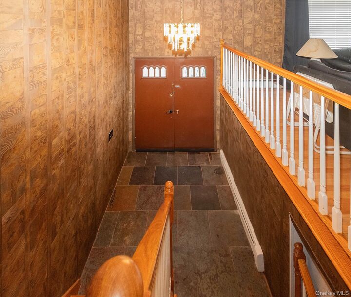 Property Photo:  6 Reggie Drive  NY 12590 