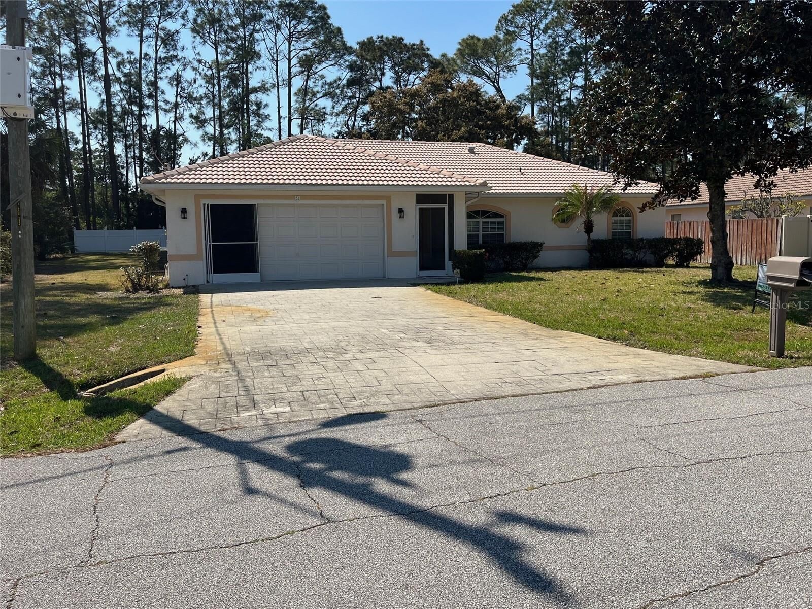 Property Photo: 52 Princess Ruth Lane FL 32164