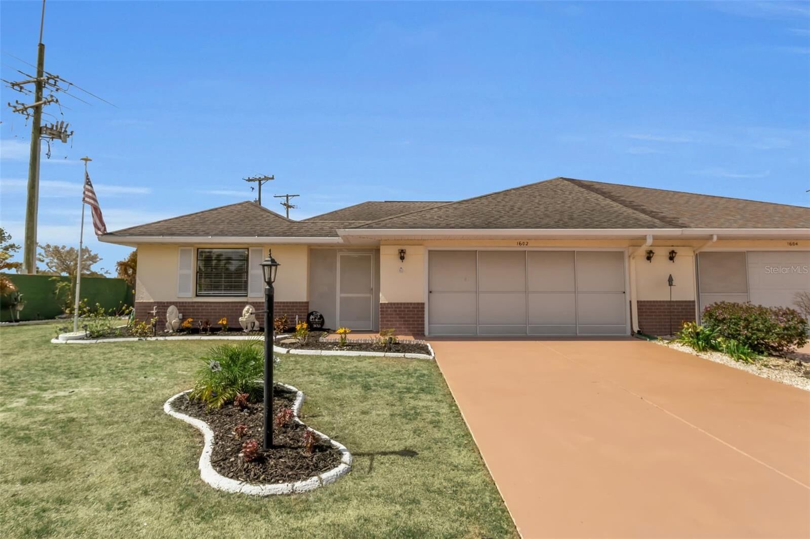 Property Photo:  1602 Dower Way  FL 33573 