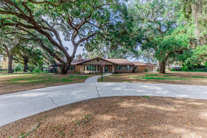 Property Photo:  3272 Majestic Oak Drive  FL 34771 