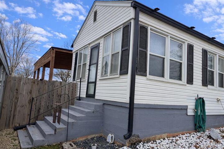 Property Photo:  103 N Country Lane  MO 63601 