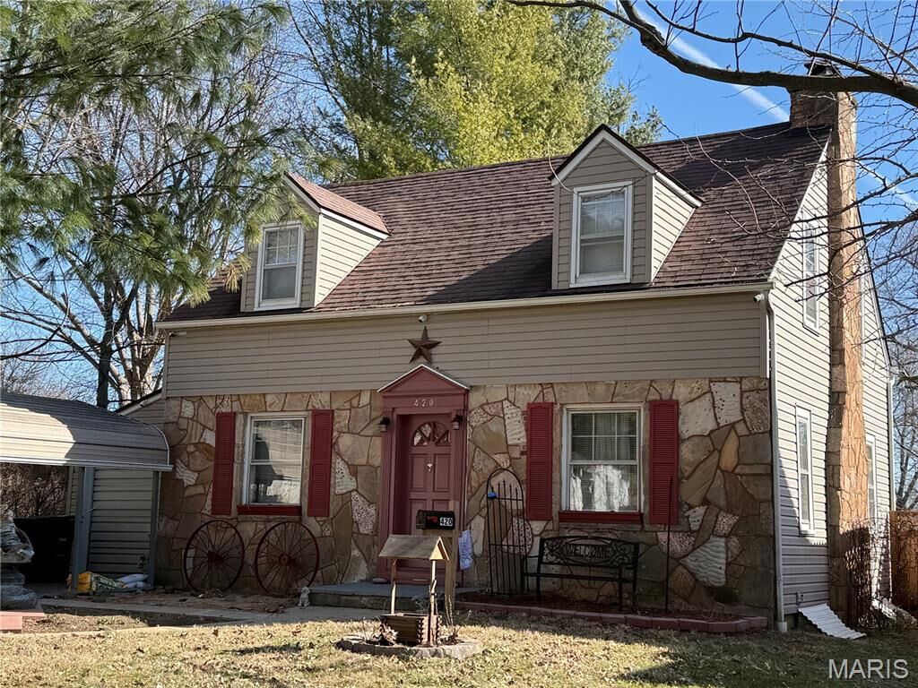 Property Photo:  420 S Spruce Street  IL 62246 