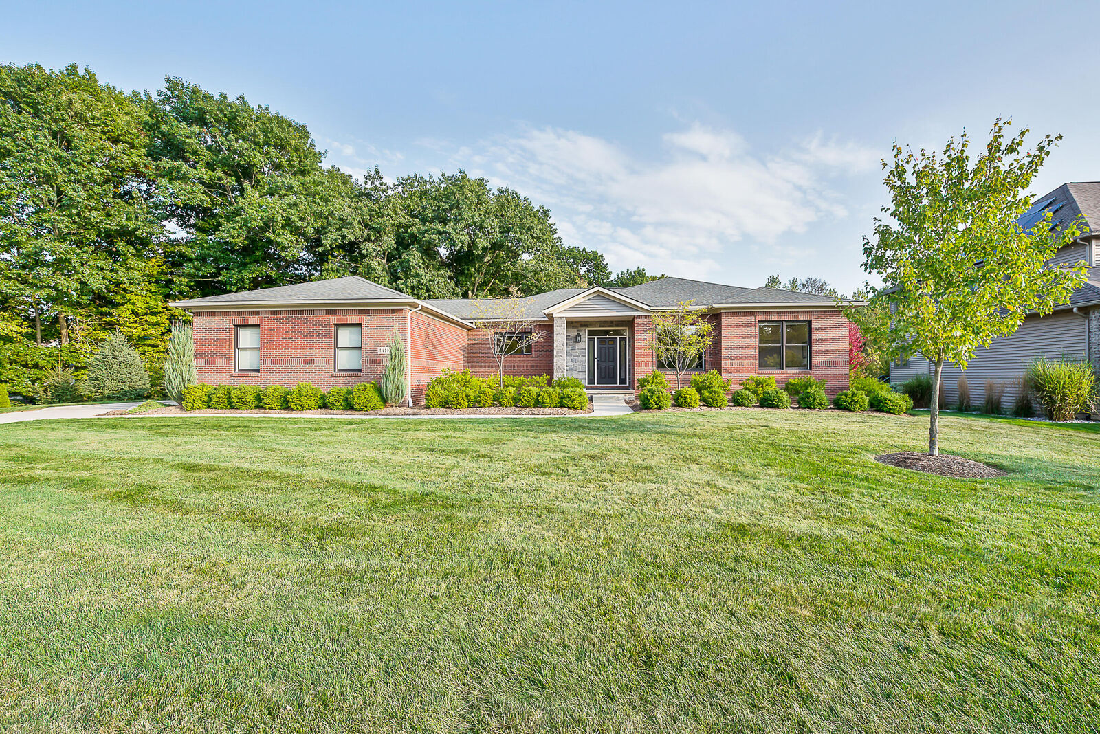 Property Photo:  1411 Whispering Maples Drive N  MI 48108 