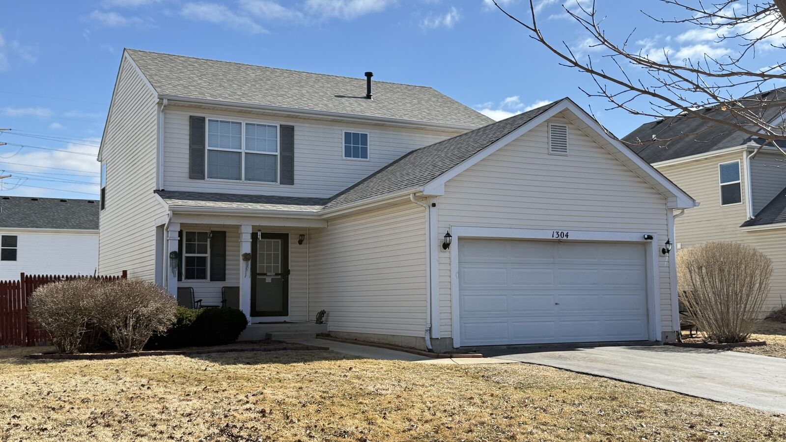 Property Photo:  1304 Fitzer Drive  IL 60431 