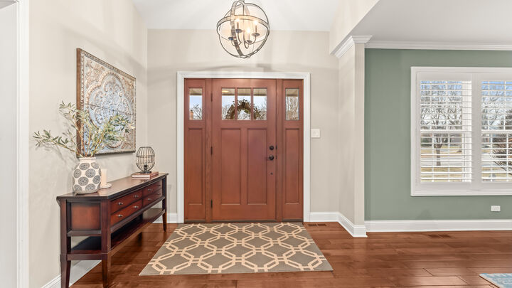 Property Photo:  831 Morven Court  IL 60563 