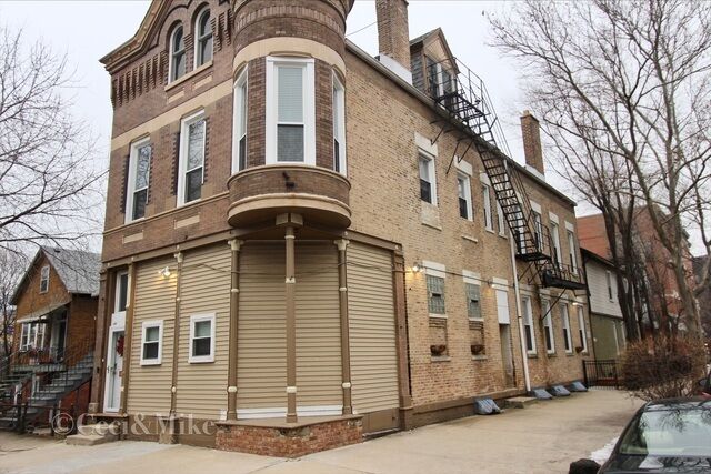 Property Photo:  1259 W Fry Street 2S  IL 60642 