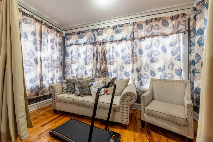 Property Photo:  1511 E 67th Place  IL 60637 