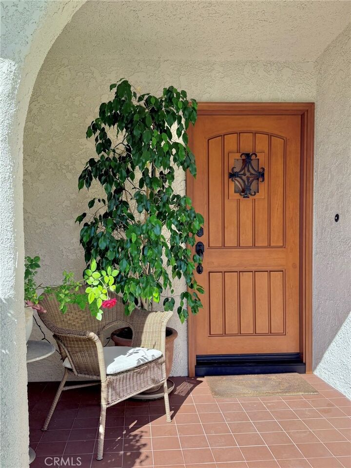 Property Photo:  23611 Via Storni  CA 92692 