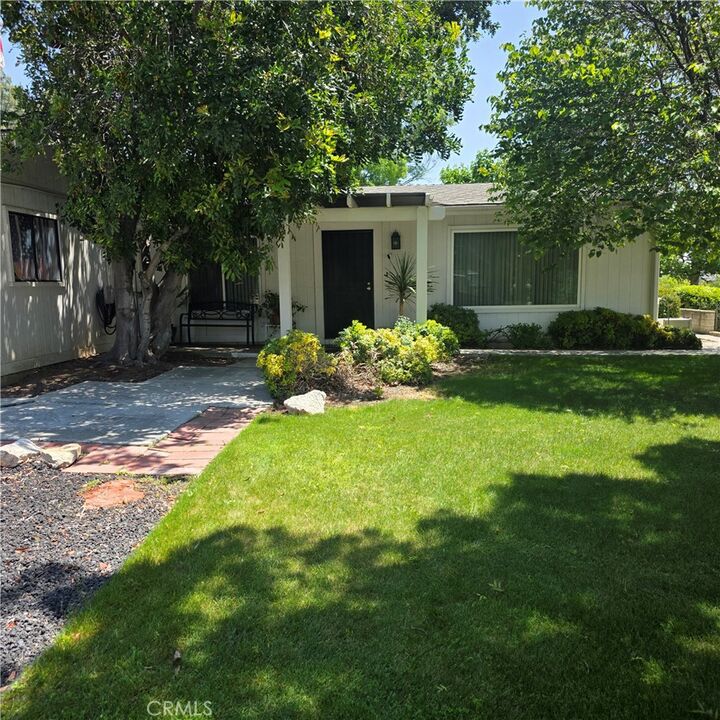 Property Photo:  9570 Crestknoll  CA 92320 