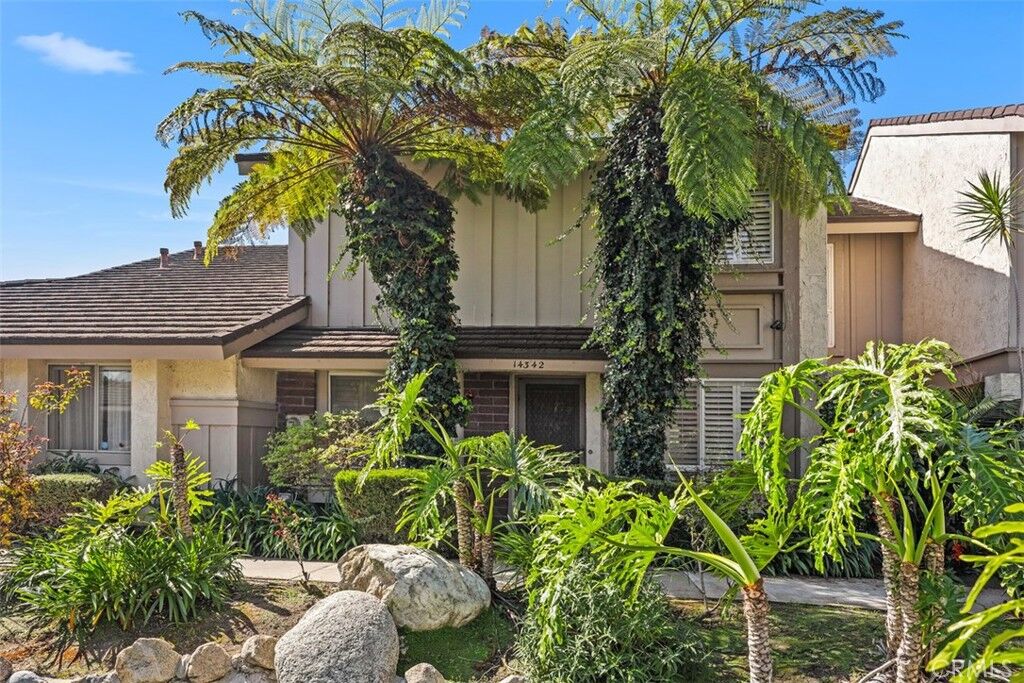 Property Photo:  14342 Suffolk  CA 92683 