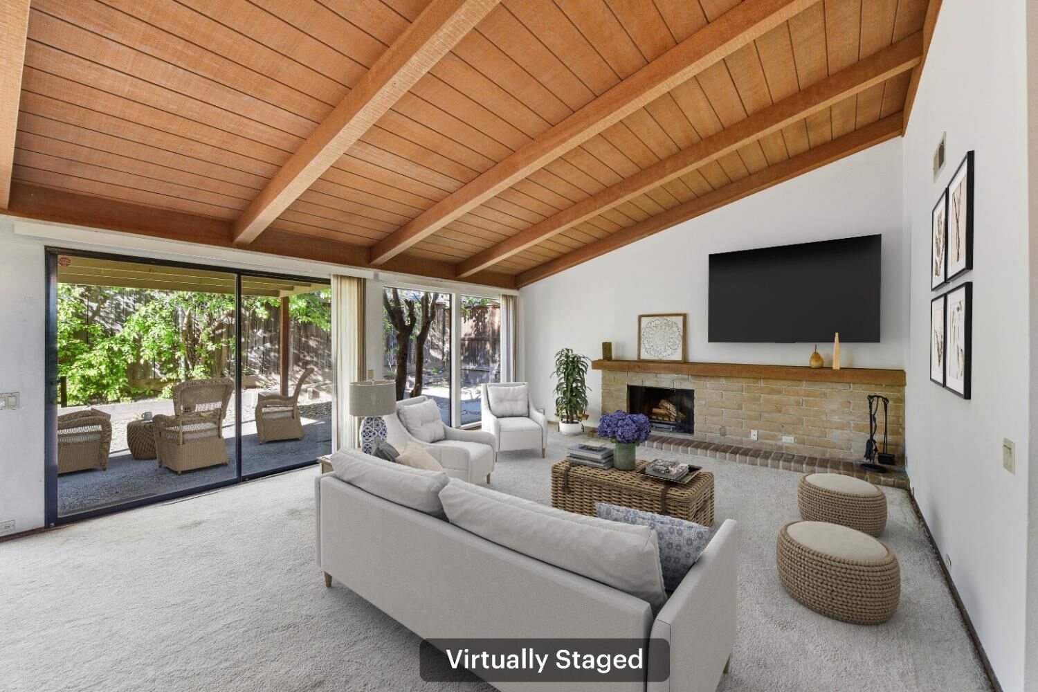 Property Photo: 7987 Kingswood Drive CA 95610