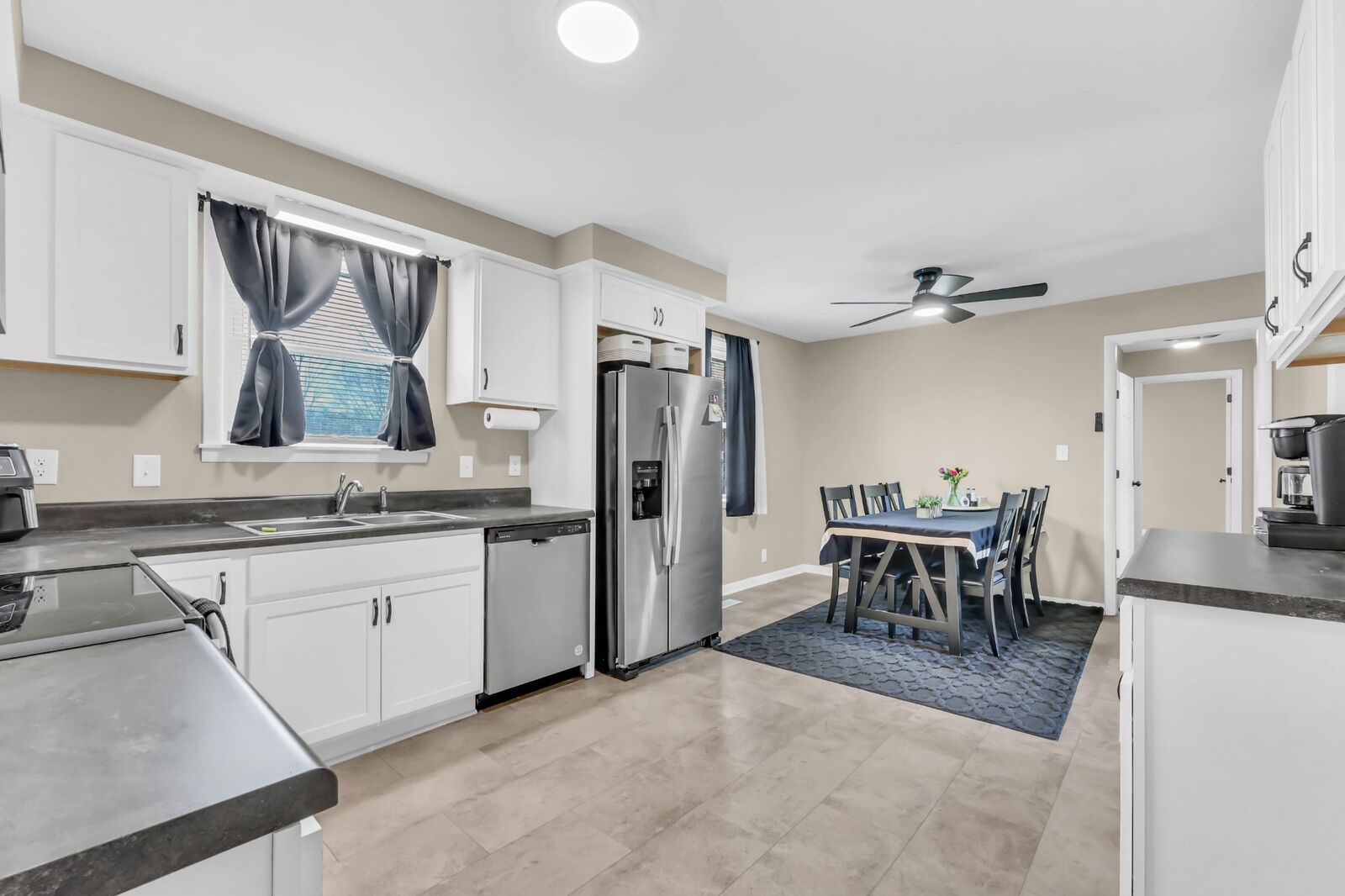 Property Photo: 5047 Collinwood Dr TN 37042
