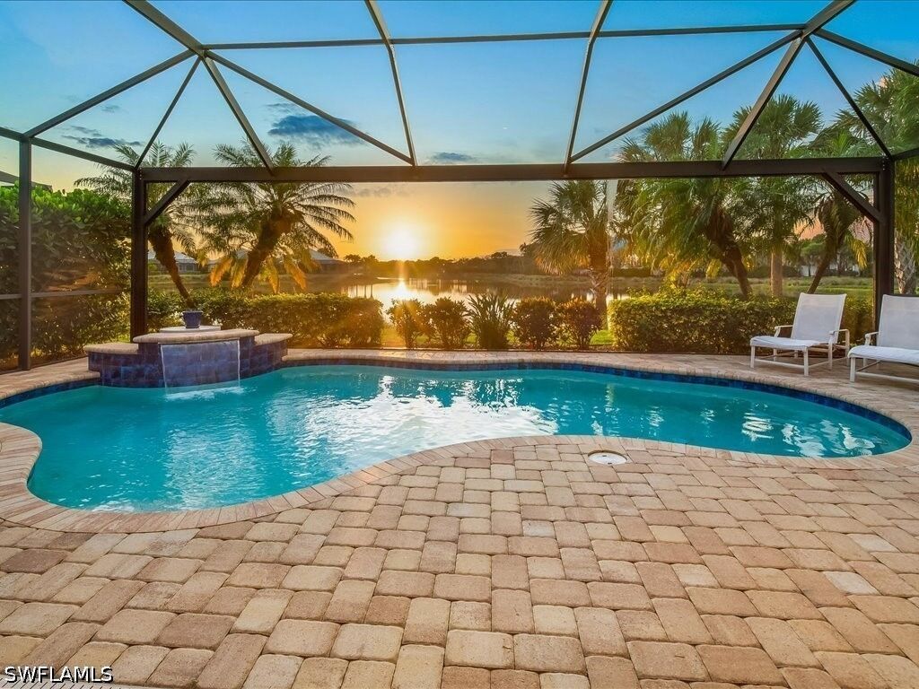 Property Photo:  5069 Tortola Court  FL 34113 