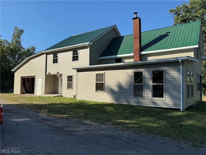 Property Photo: 1939 Waterford Road OH 44413