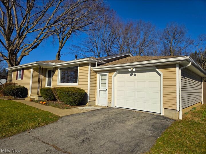 Property Photo:  12 Sandy Drive  OH 44442 