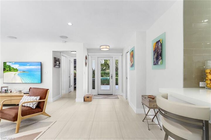 Property Photo:  1390 Mandarin Rd  FL 34102 