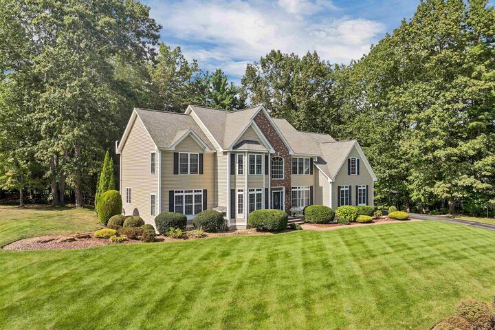 Property Photo:  20 Hancock Road  NH 03087 