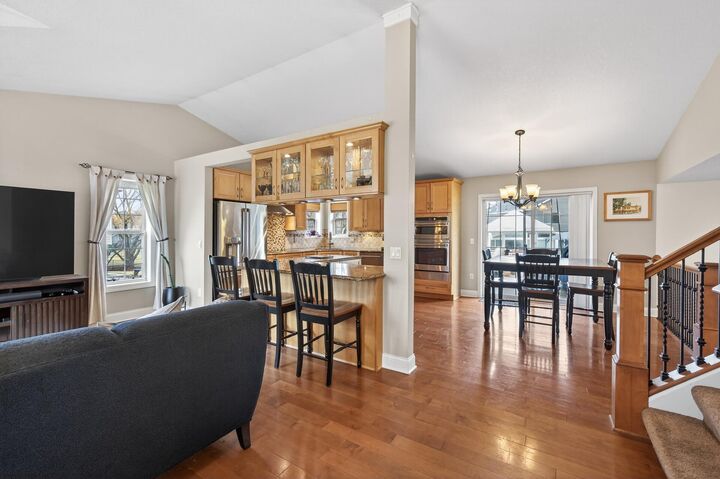 Property Photo:  392 Pendryn Hill Curve  MN 55125 