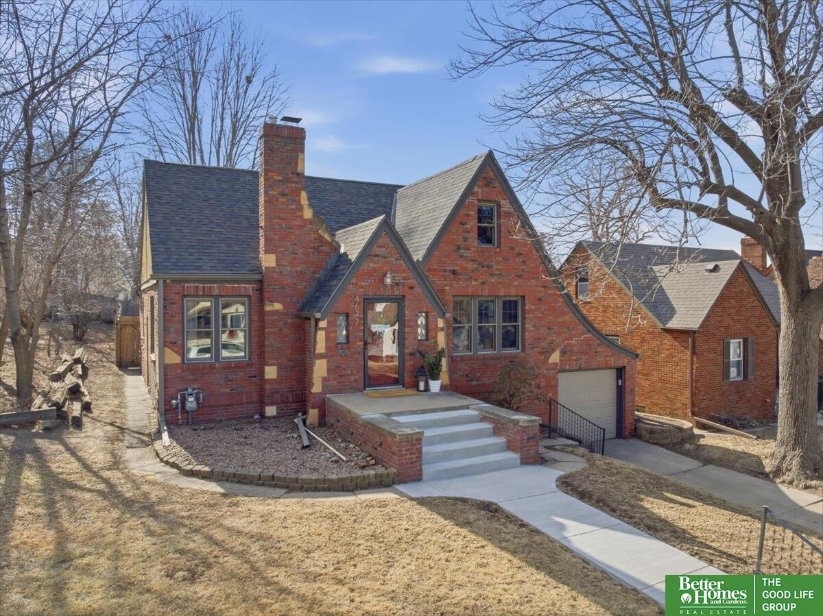 Property Photo: 4677 Mayberry Street NE 68106