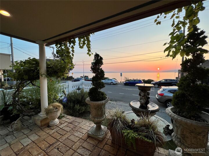 Property Photo:  4030  Beach Drive SW  WA 98116 