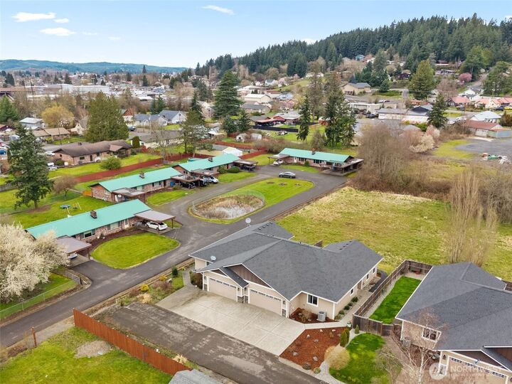 Property Photo:  676 SW 20th Street A  WA 98532 