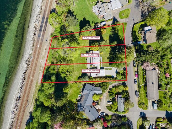 Property Photo:  607  Webster Street  WA 98275 