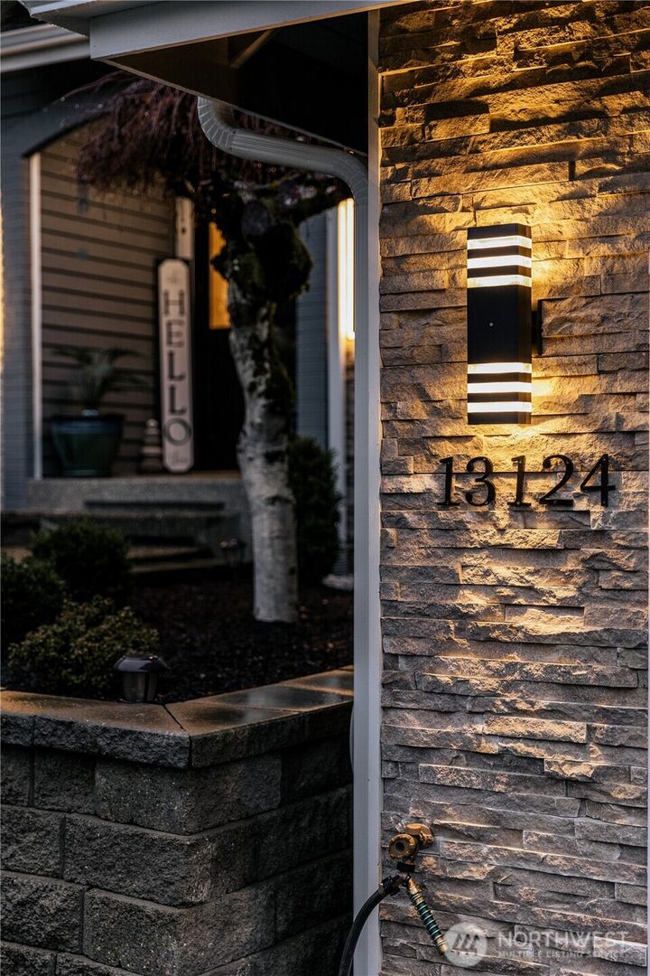 Property Photo:  13124  44th Avenue W  WA 98275 